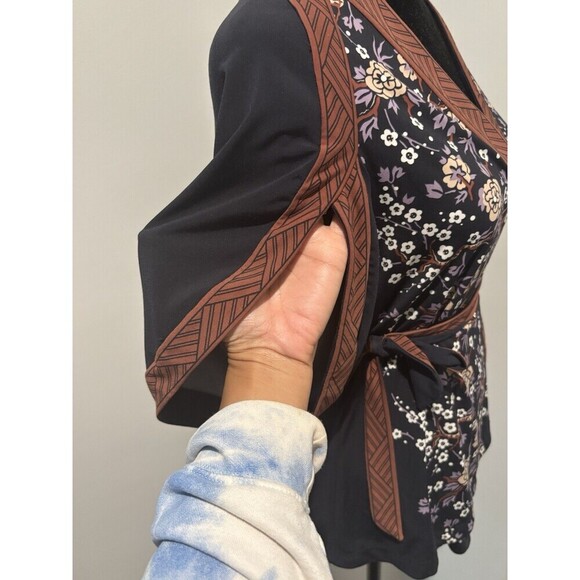 BCBG Y2K Vintage Blue Brown Kimono Wrap Asian Japanese Print Split Sleeves Top S - Picture 6 of 9